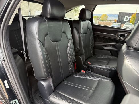 Used 2021 Kia Sorento SX Prestige image 22