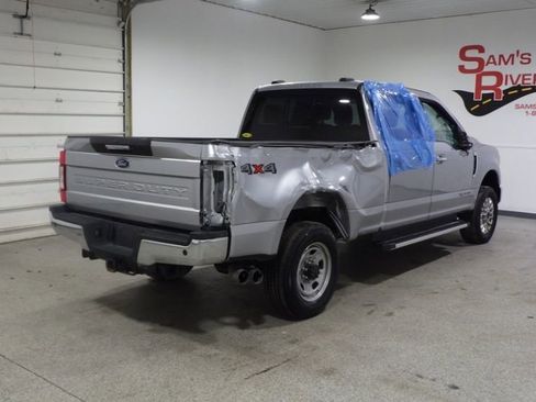 Used 2022 Ford F350 4x4 Crew Cab Super Duty image 4