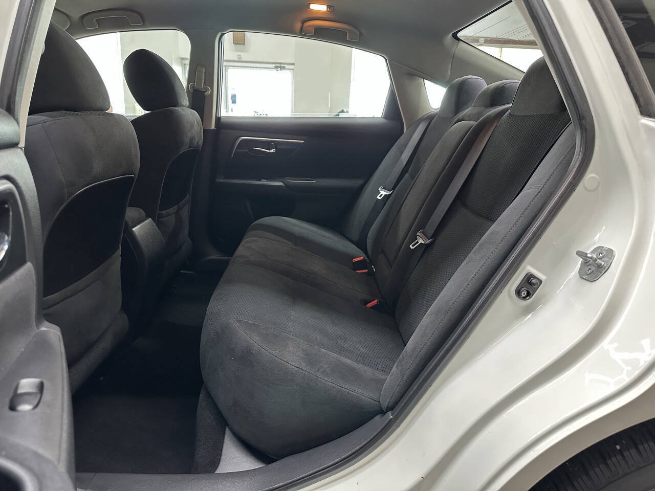 Used 2014 Nissan Altima 2.5 S w/ Display Audio Package FWD image 13