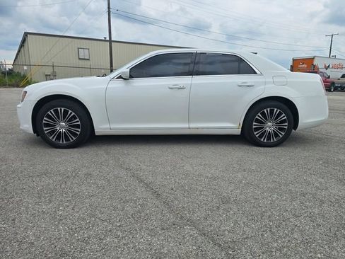 Used 2013 Chrysler 300 S w/ Light Group AWD/4WD image 6