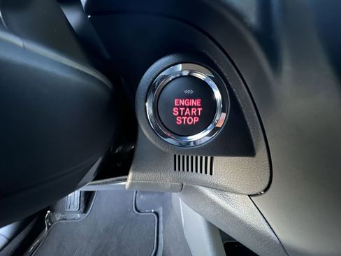 Used 2025 Subaru Forester Premium image 17