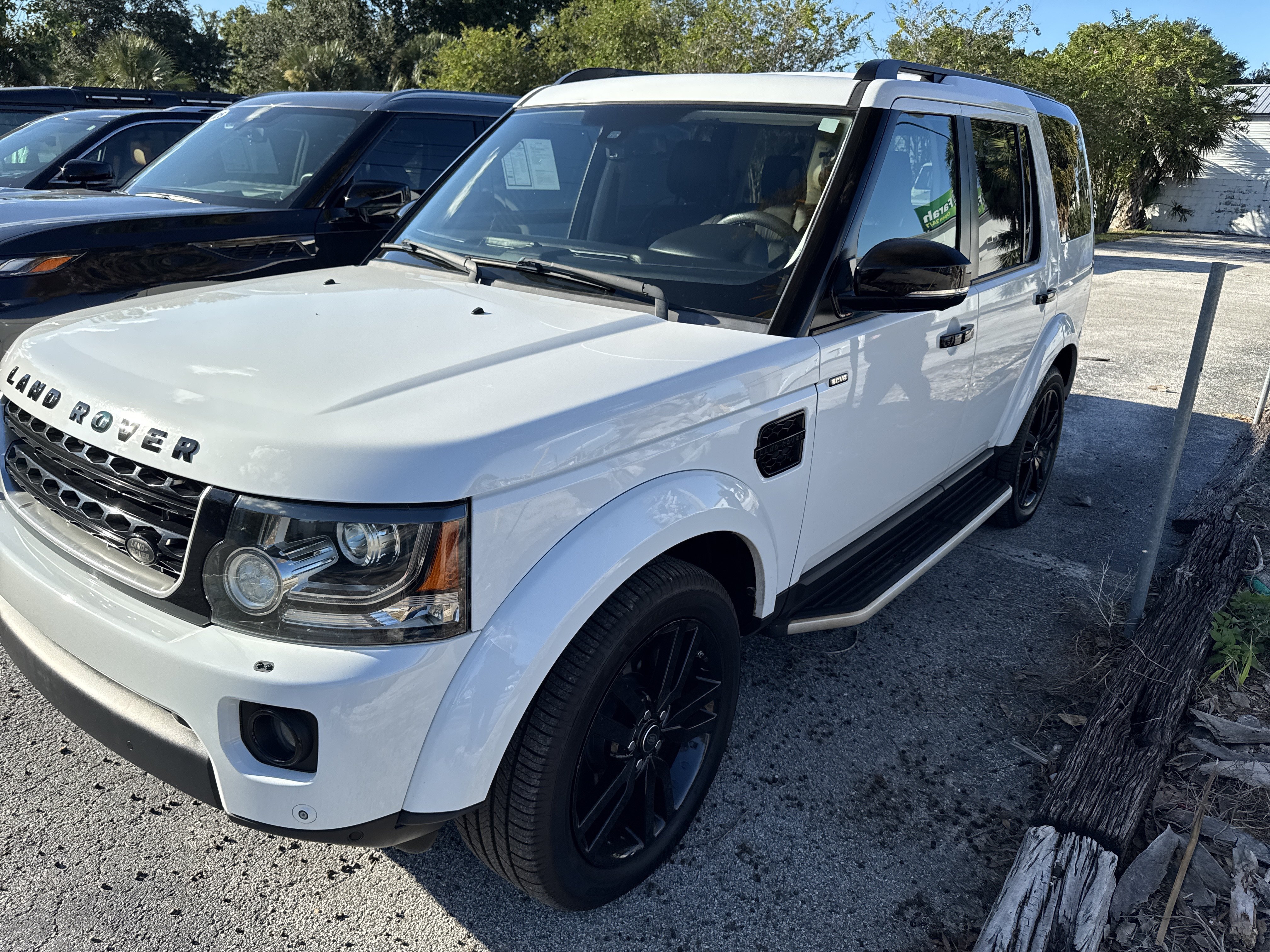 Used 2016 Land Rover LR4 HSE LUX AWD/4WD image 4