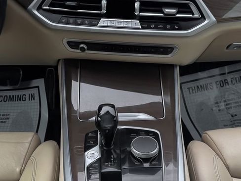 Used 2021 BMW X5 xDrive40i w/ M Sport Package AWD/4WD image 17