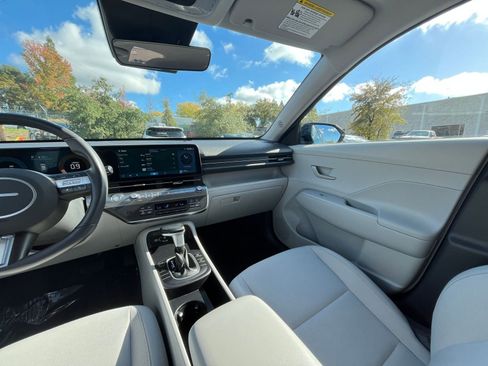 Used 2025 Hyundai Kona SEL image 35