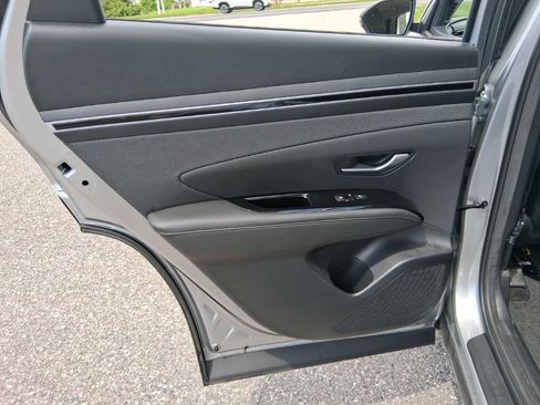 Used 2023 Hyundai Tucson Limited FWD image 14