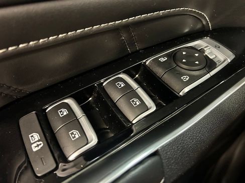 Used 2023 Kia Sorento SX FWD image 5