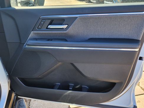 New 2026 GMC Sierra EV Elevation image 38