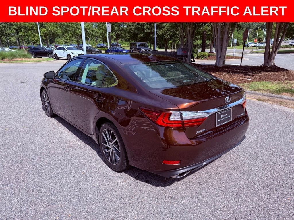 Used 2016 Lexus ES 350 w/ Luxury Package w/Wood Trim FWD image 6