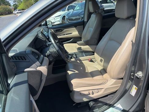 Used 2018 Honda Odyssey EX-L image 16