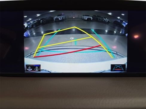 Used 2019 Lexus ES 350 image 25