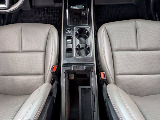 Used 2024 Lincoln Corsair AWD w/ Equipment Group 101A image 29