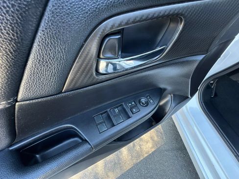 Used 2017 Honda Accord Sport image 67