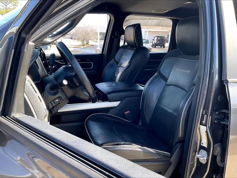 Used 2019 RAM 2500 Laramie image 8