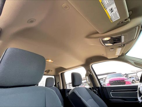 Used 2019 RAM 2500 Big Horn image 14