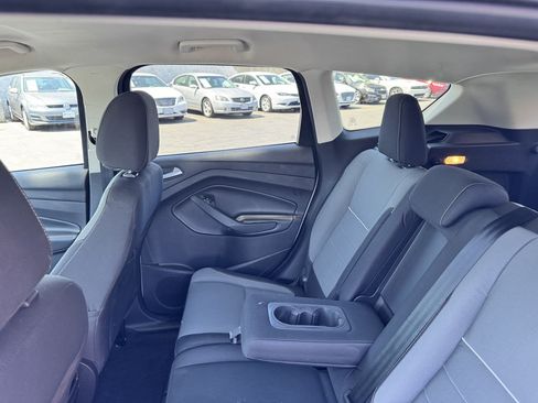 Used 2015 Ford Escape SE FWD image 28