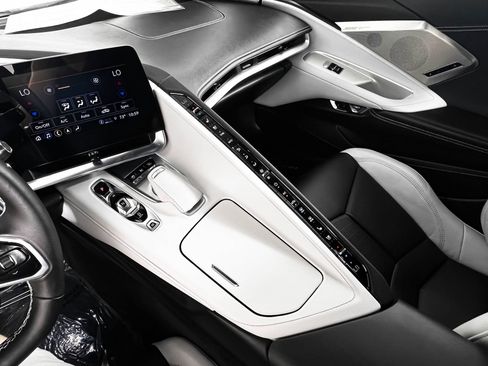 Used 2023 Chevrolet Corvette Stingray Preferred Conv w/ 2LT image 28