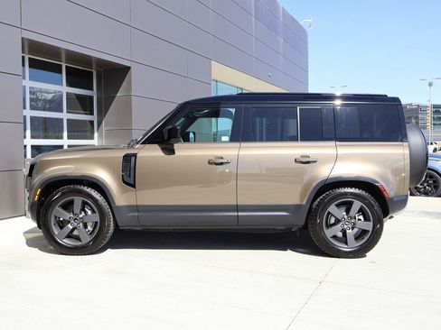 Certified 2025 Land Rover Defender 110 S AWD/4WD image 11