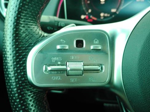 Used 2021 Mercedes-Benz GLB 250 image 36