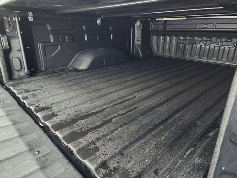 Used 2024 GMC Sierra 2500 Denali w/ Denali Reserve Package image 5