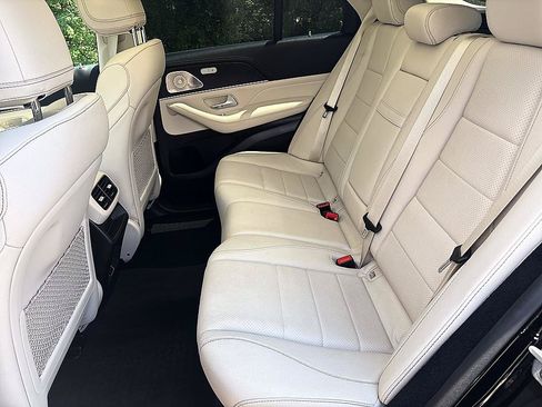 Used 2024 Mercedes-Benz GLE 450 4MATIC image 16