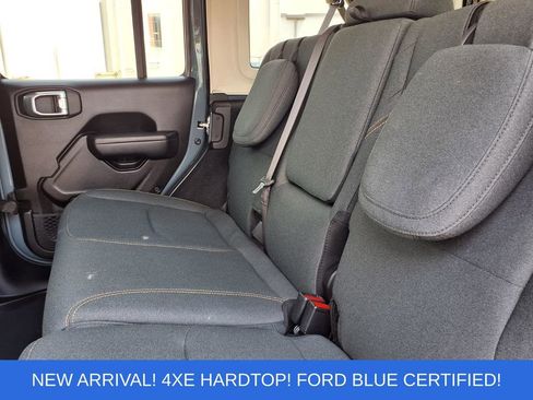 Used 2024 Jeep Wrangler Unlimited w/ Convenience Group AWD/4WD image 7