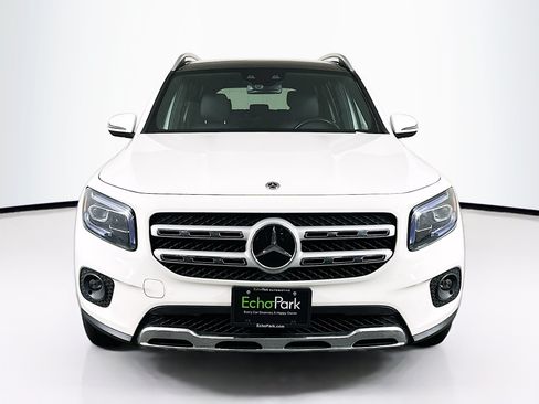 Used 2023 Mercedes-Benz GLB 250 4MATIC image 2