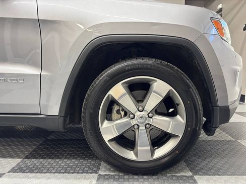 Used 2014 Jeep Grand Cherokee Limited w/ Trailer Tow Group IV AWD/4WD image 5