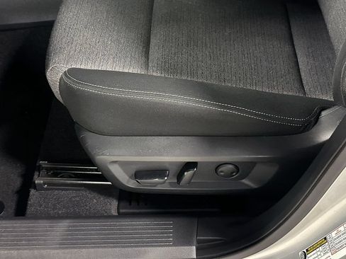 Used 2022 Nissan Rogue SV AWD/4WD image 20