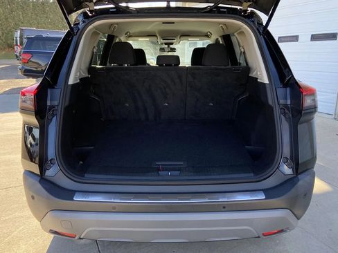 Used 2021 Nissan Rogue SV image 24