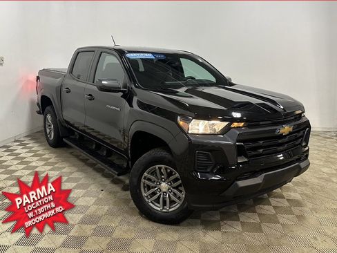 Used 2023 Chevrolet Colorado LT image 3