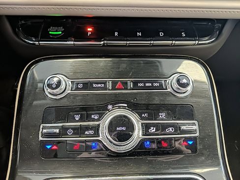 Certified 2022 Lincoln Nautilus Reserve w/ Equipment Group 201A image 20