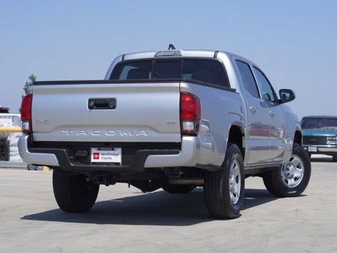 Used 2023 Toyota Tacoma SR AWD/4WD image 7