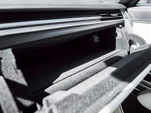 Used 2026 Land Rover Range Rover Long Wheelbase SE image 80