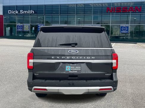 Used 2023 Ford Expedition Max XLT image 5
