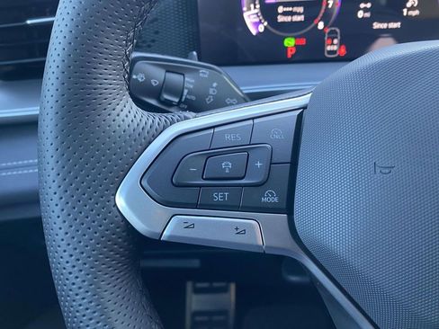 New 2026 Volkswagen Tiguan SE R-Line FWD image 20