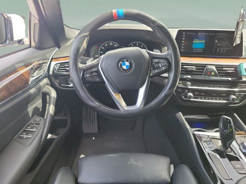 Used 2019 BMW 540i w/ Convenience Package RWD image 8