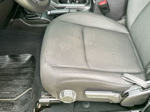 Used 2018 Jeep Wrangler Sport image 20