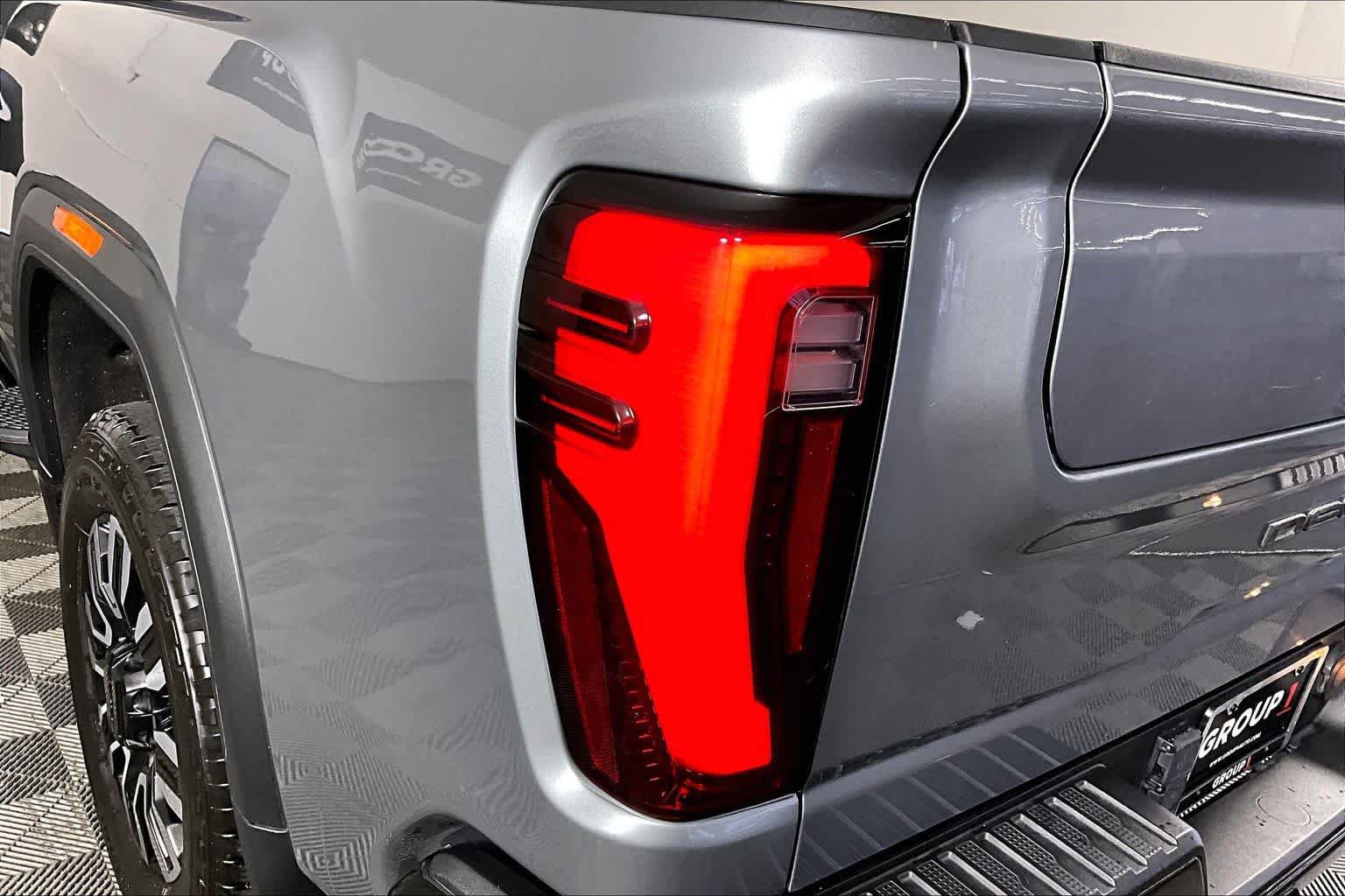 Used 2024 GMC Sierra 2500 Denali Ultimate AWD/4WD image 52