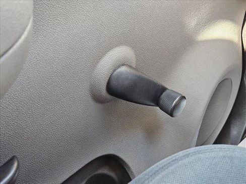 Used 2007 Chevrolet Silverado 1500 W/T RWD image 16