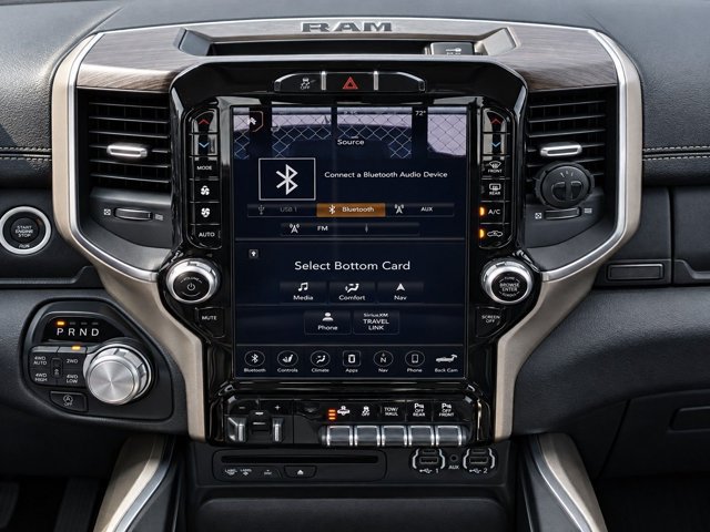 Used 2019 RAM 1500 Laramie AWD/4WD image 11