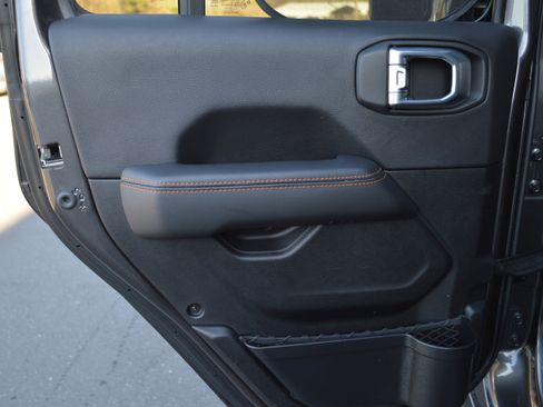 Used 2021 Jeep Gladiator Mojave image 31