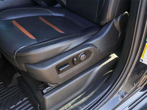 Used 2020 GMC Sierra 1500 AT4 w/ AT4 Premium Package image 11