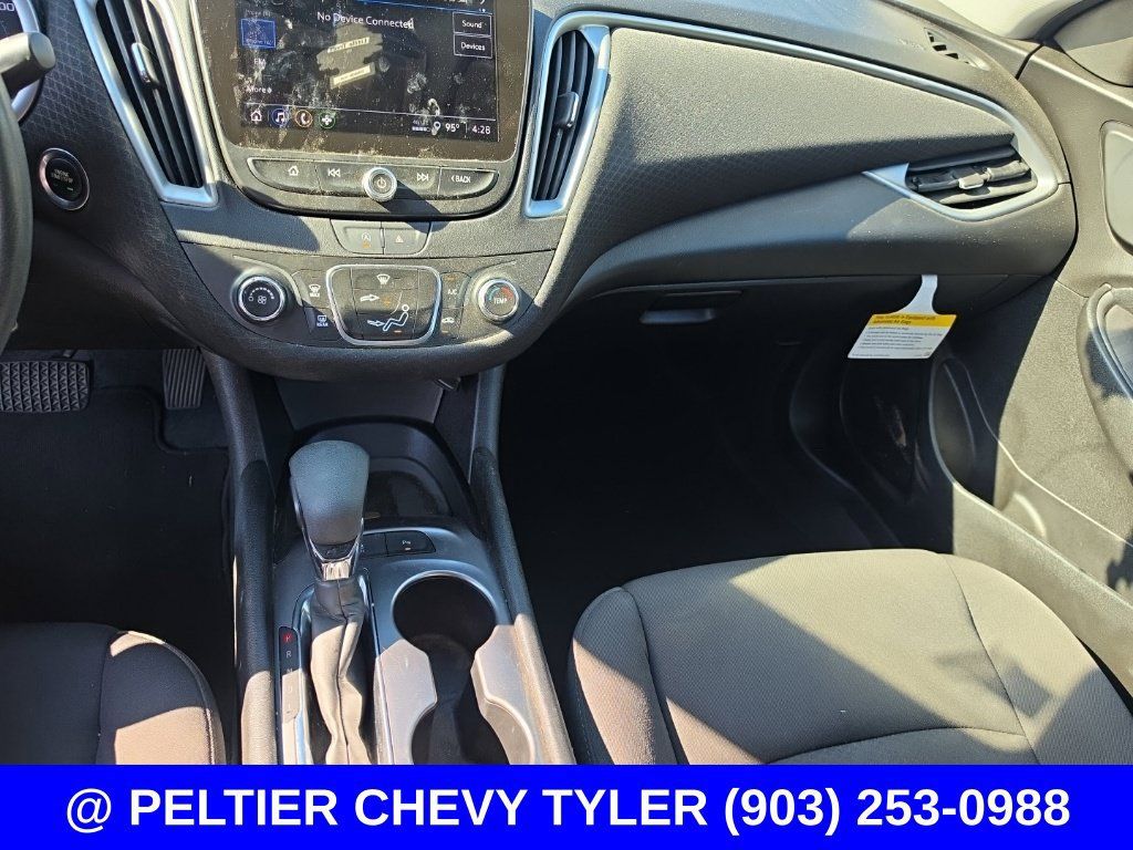 Used 2024 Chevrolet Malibu LS FWD image 13