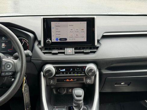 Certified 2025 Toyota RAV4 LE FWD image 15
