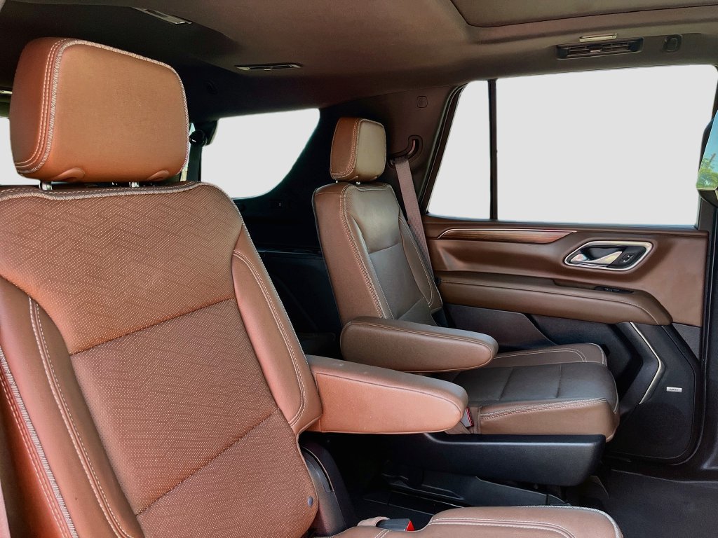 Used 2023 Chevrolet Tahoe High Country AWD/4WD image 31