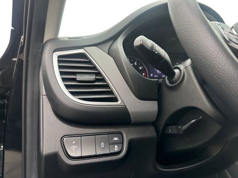 Used 2023 Kia Seltos LX AWD/4WD image 13