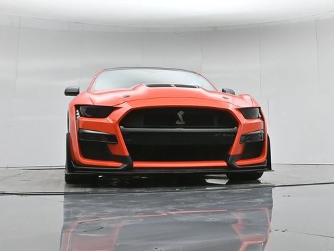 Used 2022 Ford Mustang Shelby GT500 w/ Carbon Fiber Track Pack image 47