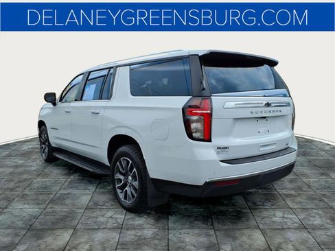 Used 2022 Chevrolet Suburban LT image 5