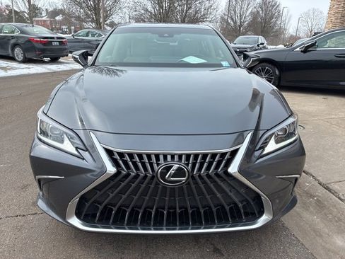 Used 2024 Lexus ES 350 w/ Premium Package image 8