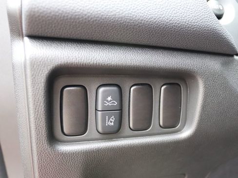 Used 2025 Mitsubishi Outlander Sport LE image 21